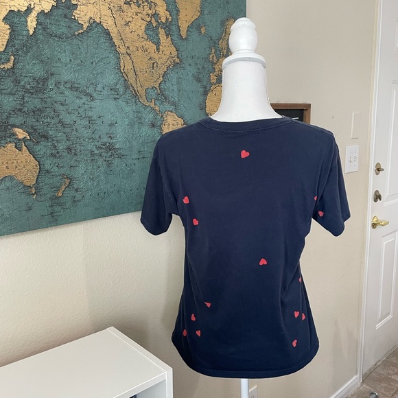 J.Crew • Navy Blue T-Shirt with red Hearts - Picture 4 of 7
